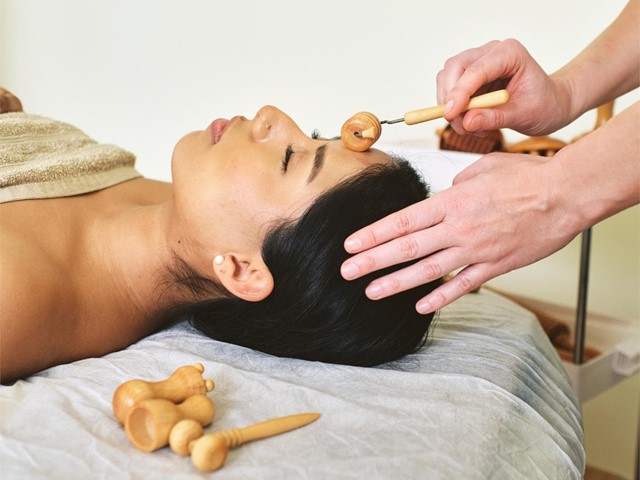 Maderoterapia facial